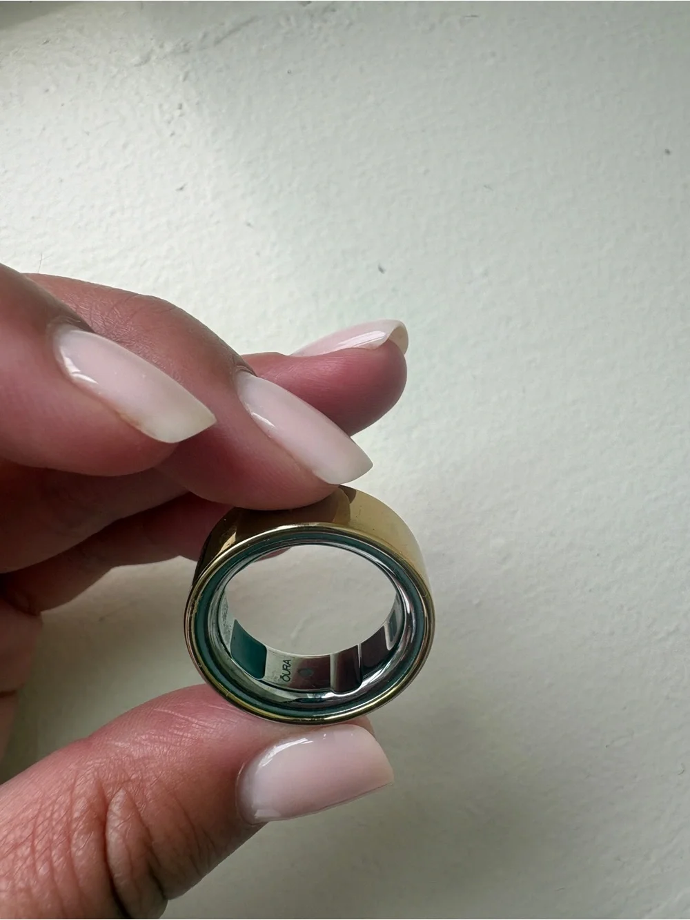 Oura Ring 4 size 9 - Gold Color